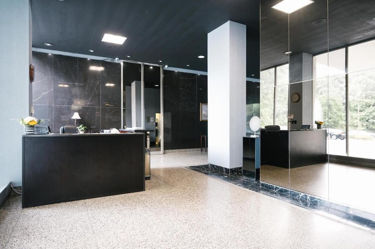 Вілла Atl Downtown 2Br King Bed Free Parking Lm1902 Атланта Екстер'єр фото